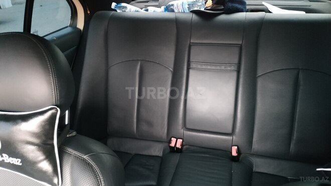 Mercedes E 200 2004, 273,000 km - 2.0 l - Bakı