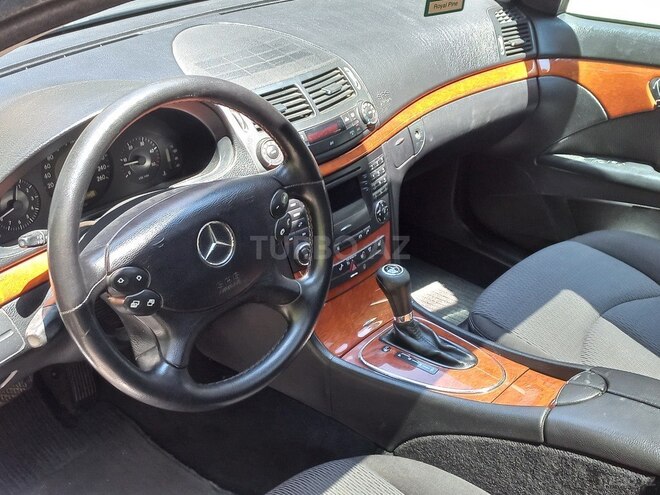 Mercedes E 220 2007, 233,000 km - 2.2 l - Bakı