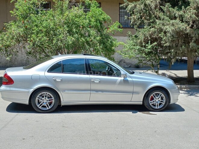 Mercedes E 220 2007, 233,000 km - 2.2 l - Bakı