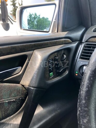 Mercedes E 320 1996, 250,000 km - 3.2 l - Quba