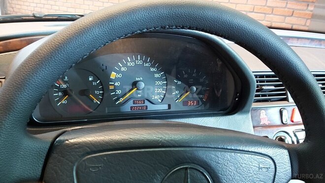 Mercedes C 200 1996, 202,540 km - 2.0 l - Bakı