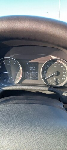 Hyundai Elantra 2018, 120,000 km - 2.0 l - Bakı
