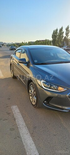 Hyundai Elantra 2018, 120,000 km - 2.0 l - Bakı