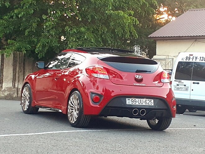 Hyundai Veloster 2015, 84,000 km - 1.6 л - Bakı