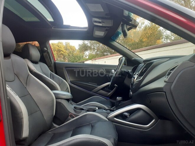 Hyundai Veloster 2015, 84,000 km - 1.6 л - Bakı