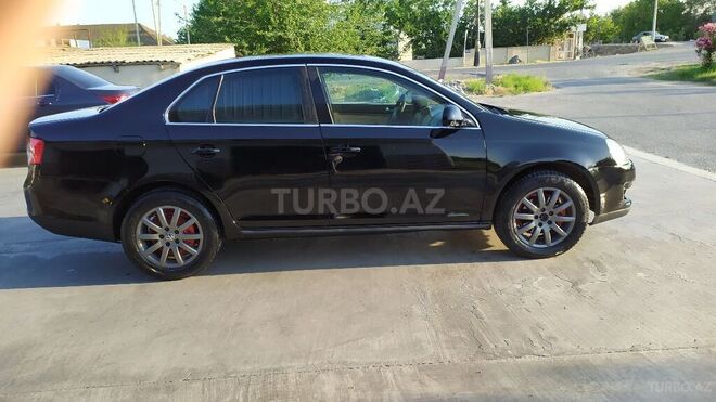 Volkswagen Jetta 2007, 300,000 km - 1.6 l - Bakı