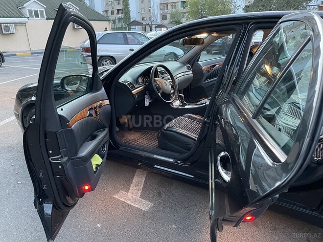 Mercedes E 240 2005, 125,000 km - 2.6 l - Bakı