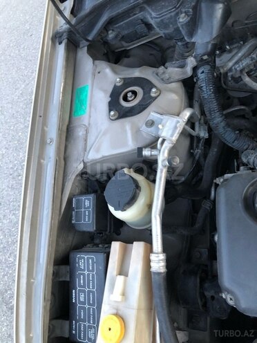 Nissan Sunny 2006, 390,000 km - 1.6 l - Bakı