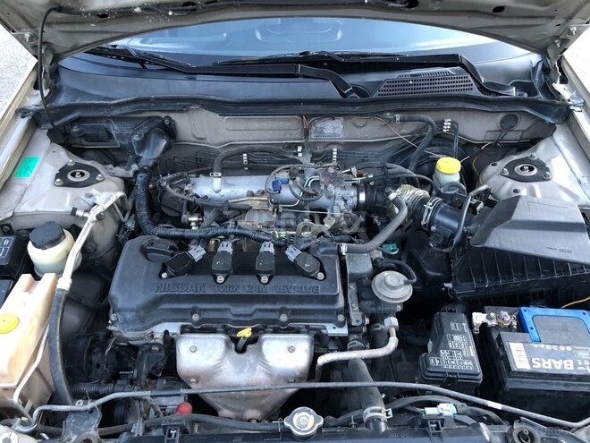 Nissan Sunny 2006, 390,000 km - 1.6 l - Bakı