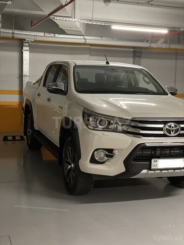 Toyota Hilux 2019, 15,551 km - 2.4 l - Bakı