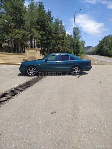 Mercedes E 230 1996, 399,697 km - 2.3 л - Gədəbəy