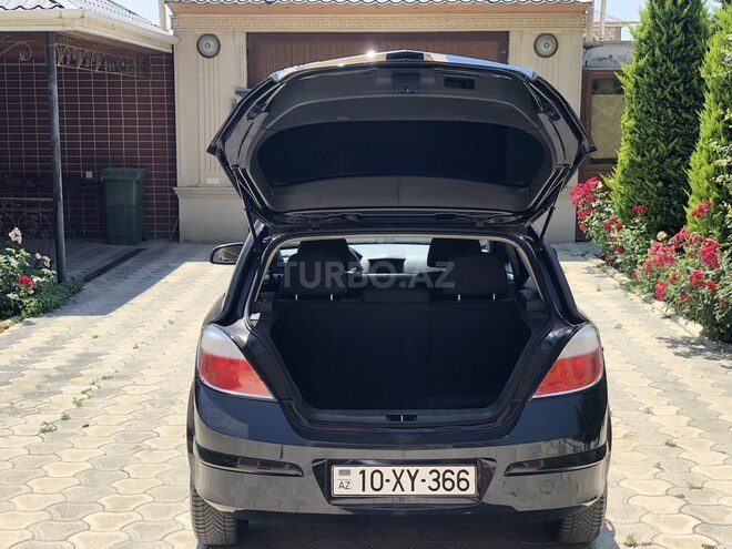 Opel Astra 2006, 138,000 km - 1.4 л - Bakı