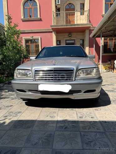 Mercedes C 220 1999, 284,937 km - 2.2 l - Bakı