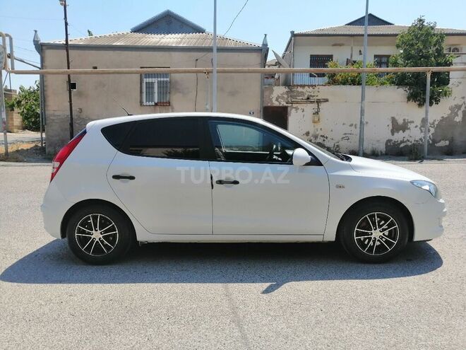 Hyundai i30 2009, 130,000 km - 1.4 l - Bakı