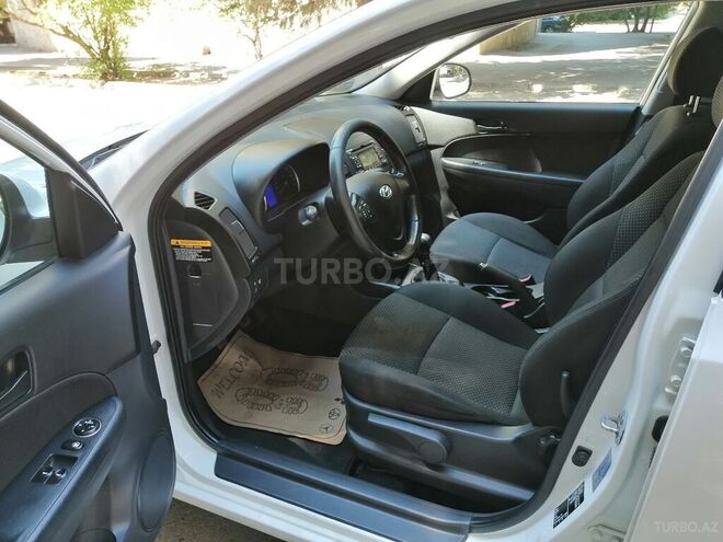 Hyundai i30 2009, 130,000 km - 1.4 l - Bakı