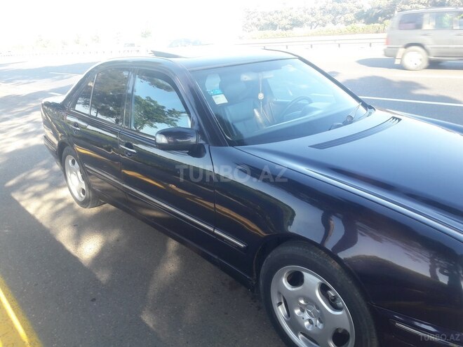 Mercedes E 240 2001, 362,000 km - 2.6 l - Bakı