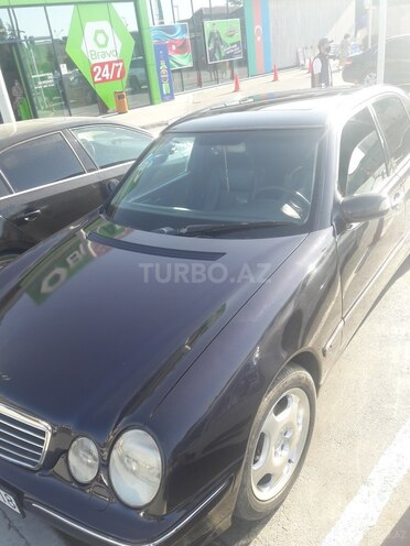 Mercedes E 240 2001, 362,000 km - 2.6 l - Bakı
