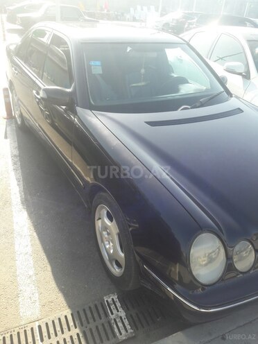 Mercedes E 240 2001, 362,000 km - 2.6 l - Bakı