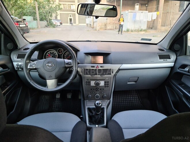 Opel Astra 2005, 175,600 km - 1.4 l - Bakı