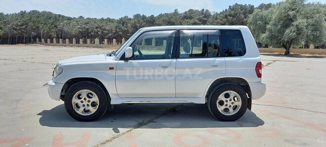 Mitsubishi Pajero io 2001, 195,000 km - 2.0 l - Sumqayıt