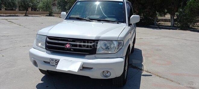 Mitsubishi Pajero io 2001, 195,000 km - 2.0 l - Sumqayıt