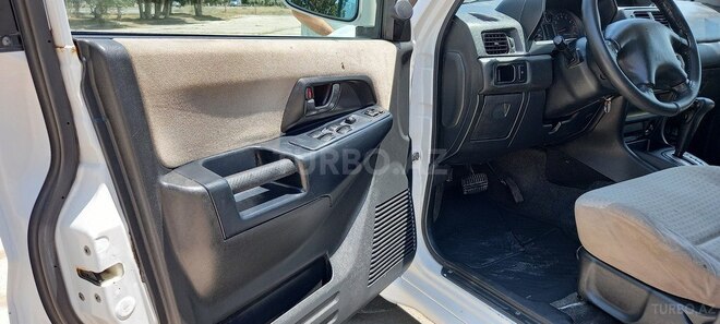 Mitsubishi Pajero io 2001, 195,000 km - 2.0 l - Sumqayıt
