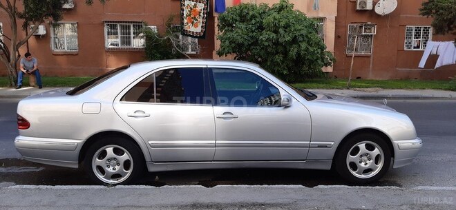 Mercedes E 270 2000, 511,500 km - 2.7 l - Bakı