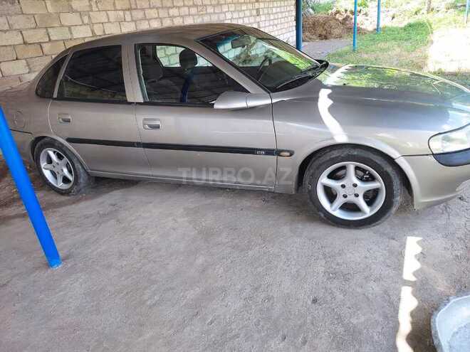 Opel Vectra 1996, 374,260 km - 1.8 l - Bakı
