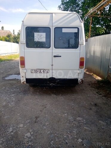 Mercedes 308 D 1990, 838,000 km - 2.3 л - İsmayıllı