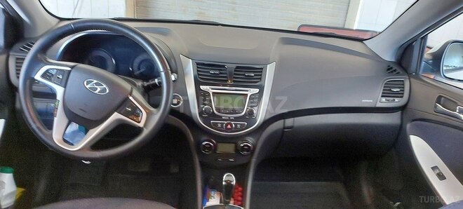 Hyundai Accent 2012, 114,000 km - 1.6 л - Bakı