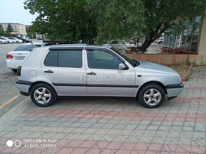 Volkswagen Golf 1994, 325,412 km - 2.0 л - Sumqayıt