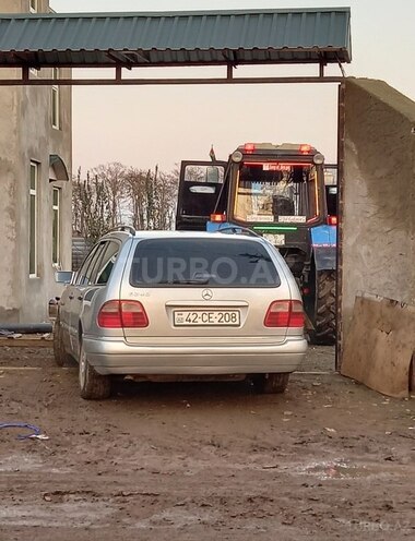 Mercedes E 240 1998, 300,000 km - 2.4 l - Cəlilabad