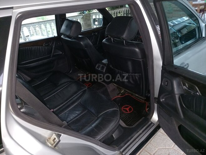 Mercedes E 240 1998, 300,000 km - 2.4 l - Cəlilabad