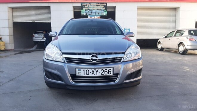Opel Astra 2007, 136,000 km - 1.4 л - Bakı