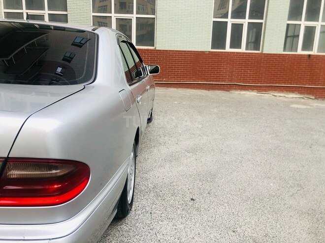 Mercedes E 220 1999, 328,000 km - 2.2 l - Bakı
