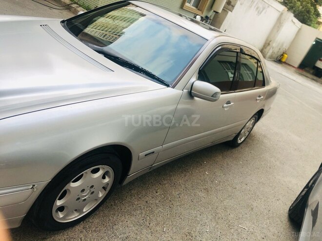 Mercedes E 220 1999, 328,000 km - 2.2 l - Bakı