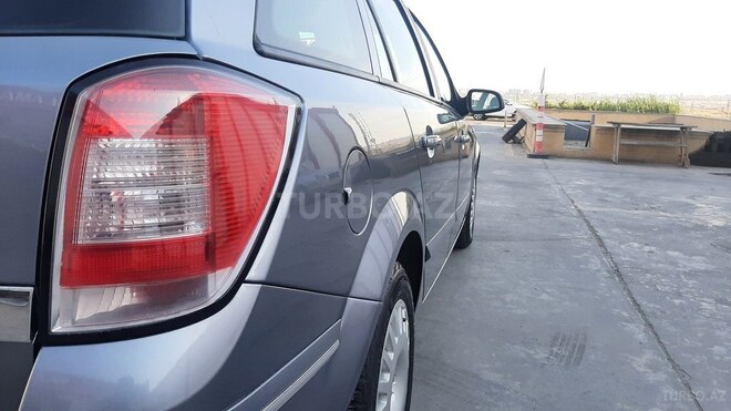 Opel Astra 2007, 136,000 km - 1.4 л - Bakı