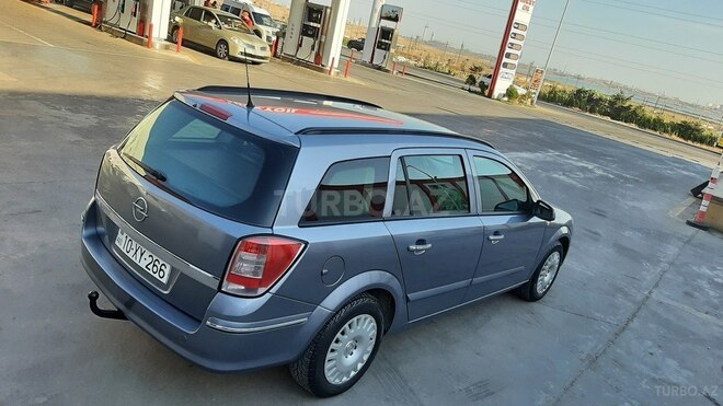 Opel Astra 2007, 136,000 km - 1.4 л - Bakı