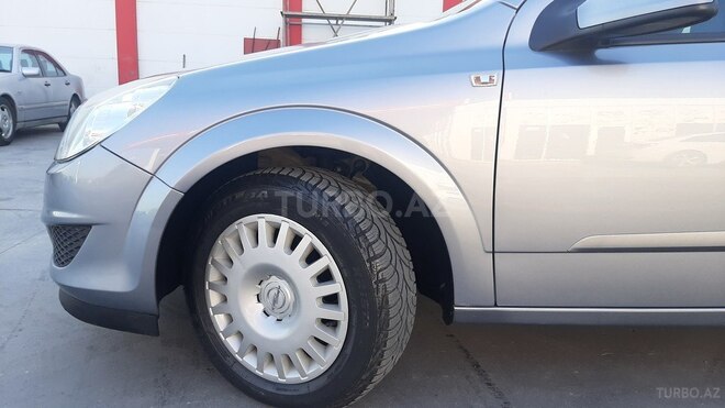 Opel Astra 2007, 136,000 km - 1.4 л - Bakı