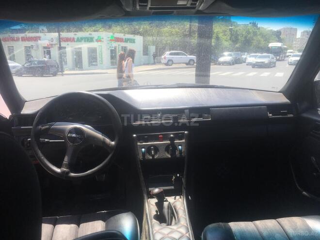 Mercedes E 230 1987, 550,000 km - 2.3 л - Bakı