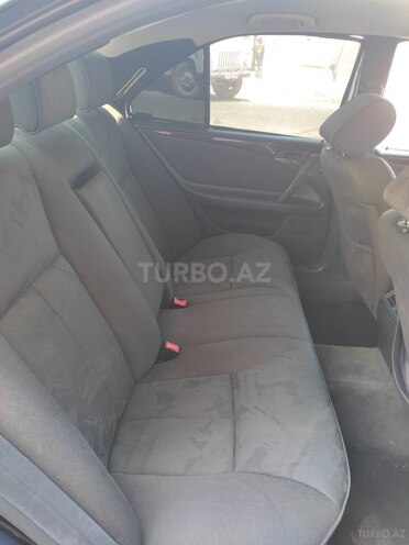 Mercedes E 220 1998, 306,657 km - 2.2 l - Bakı