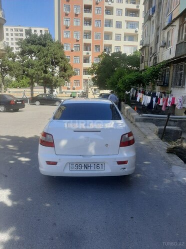 Iran Khodro Runna 2013, 175,000 km - 1.6 l - Bakı