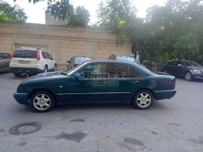 Mercedes E 240 1998, 217,000 km - 2.4 l - Bakı
