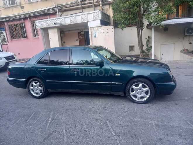 Mercedes E 240 1998, 217,000 km - 2.4 l - Bakı