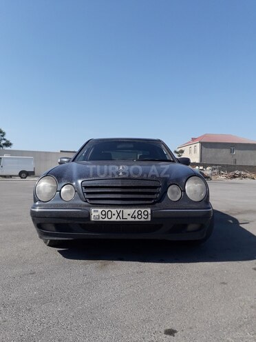 Mercedes E 240 1999, 284,000 km - 2.4 л - Bakı