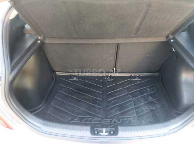 Hyundai Accent 2013, 233,000 km - 1.6 l - Bakı