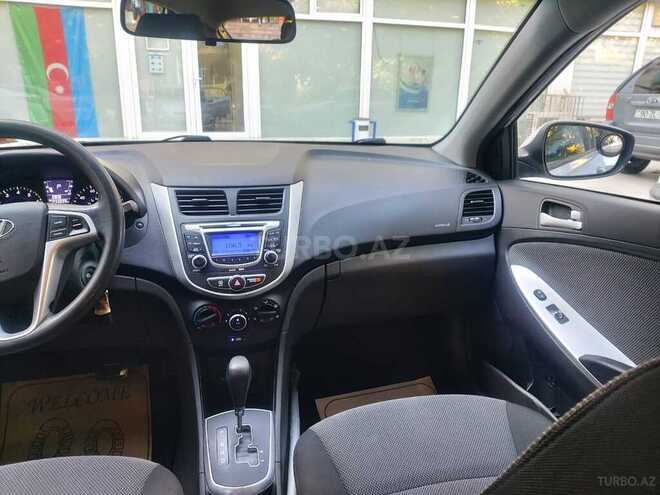 Hyundai Accent 2013, 233,000 km - 1.6 l - Bakı