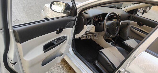 Hyundai Accent 2010, 96,500 km - 2.0 l - Bakı