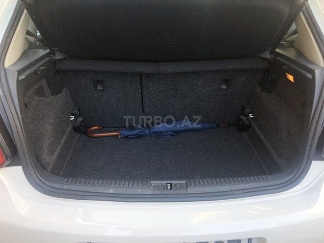 Volkswagen Polo 2010, 170,000 km - 1.4 л - Bakı