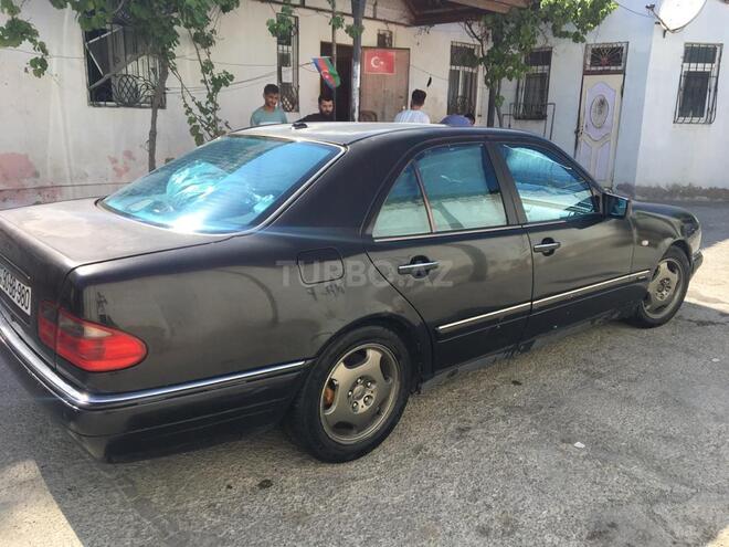 Mercedes E 280 1998, 330,017 km - 2.8 l - Bakı